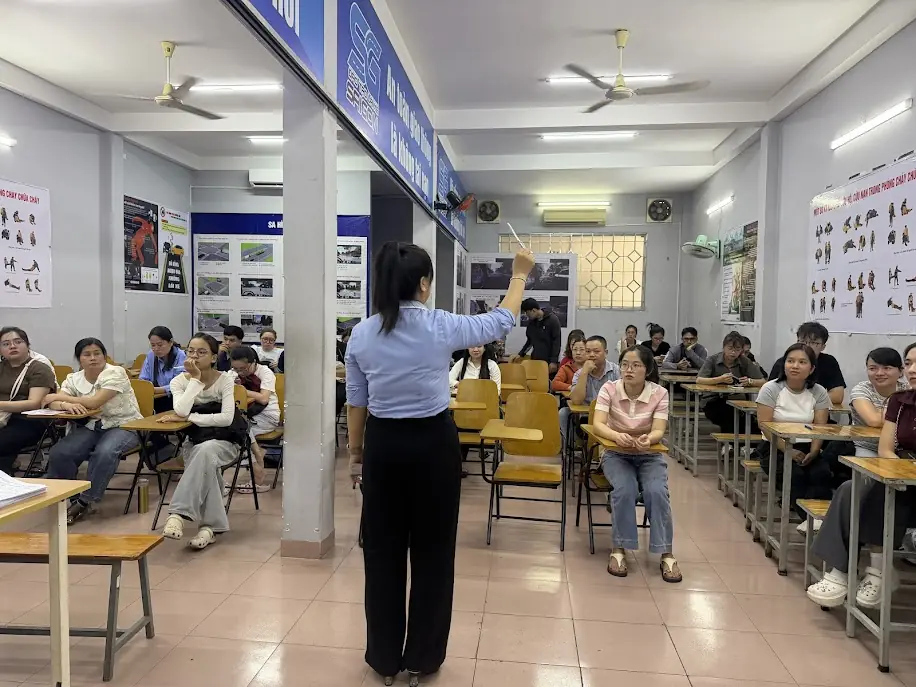 DẠY LÁI XE SÀI GÒN